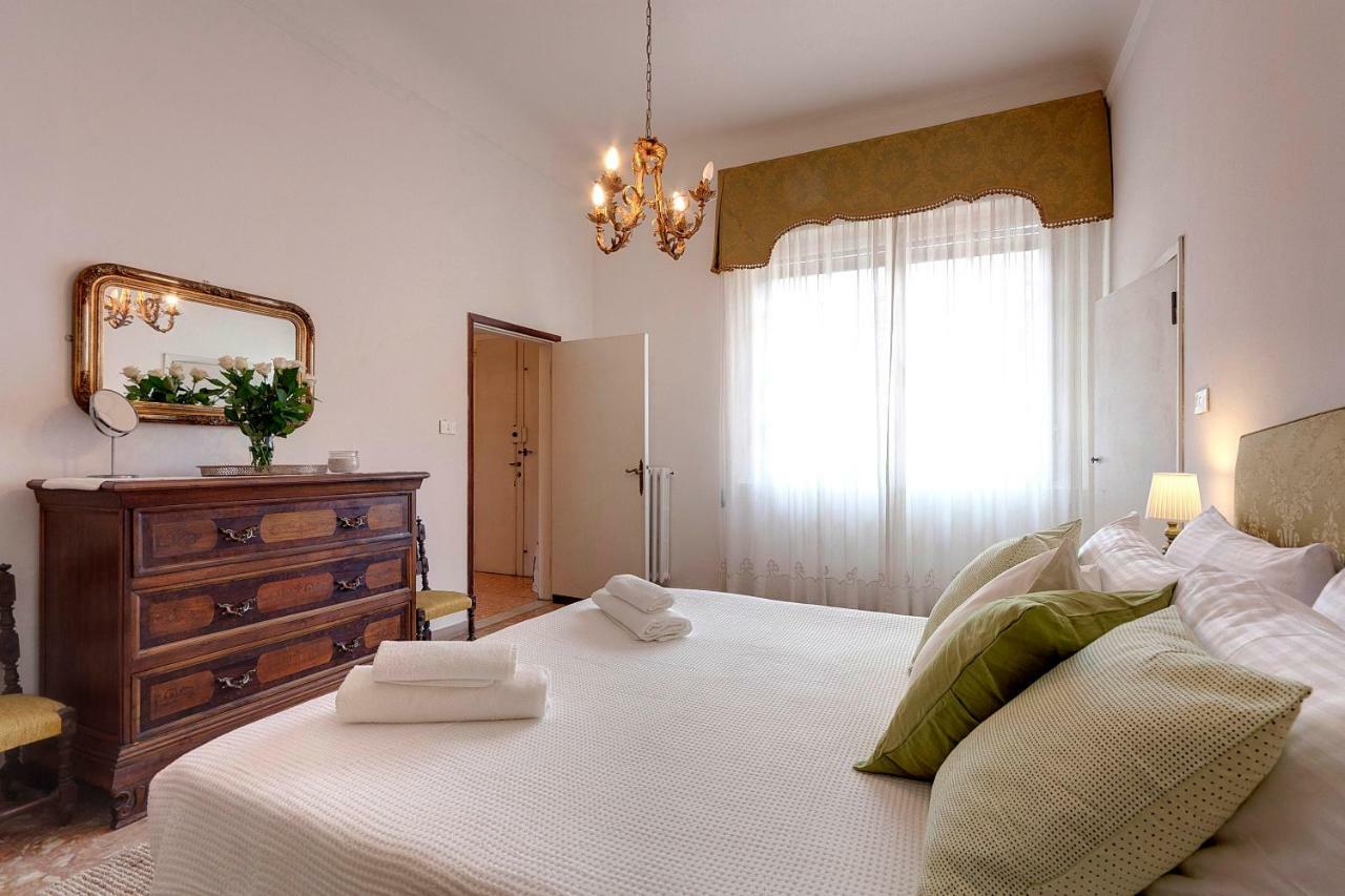 Historical Apartment Spectacular Arno View With Balcony From 12 Th Century. Florens Exteriör bild